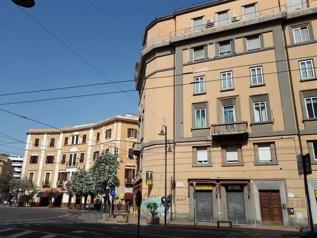 Dante Alighieri Guest House Cagliari 2*,